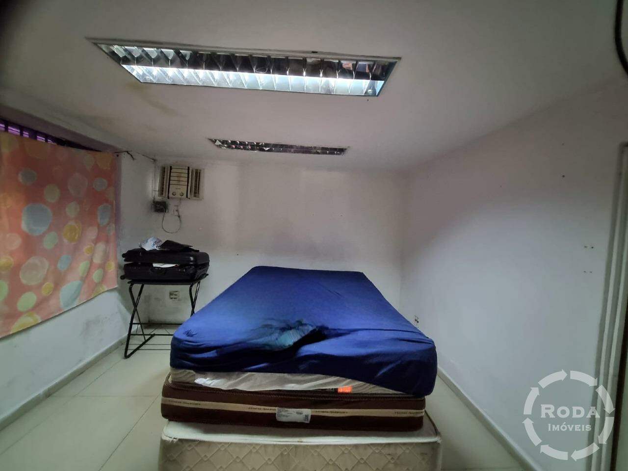 Sobrado Isolado para aluguel no Boqueirão: 