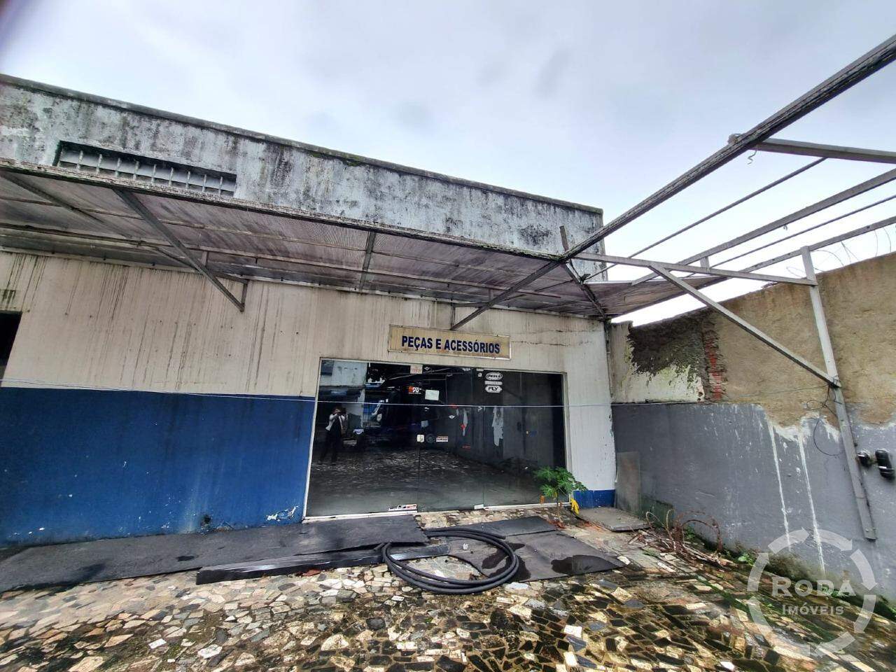 Sobrado Isolado para aluguel no Boqueirão: 