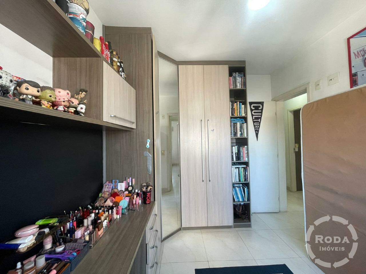 Apartamento à venda no Ponta da Praia: 