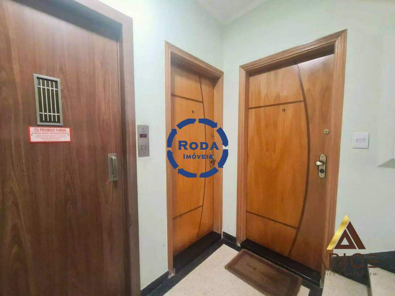 Apartamento à venda no Ponta da Praia: 