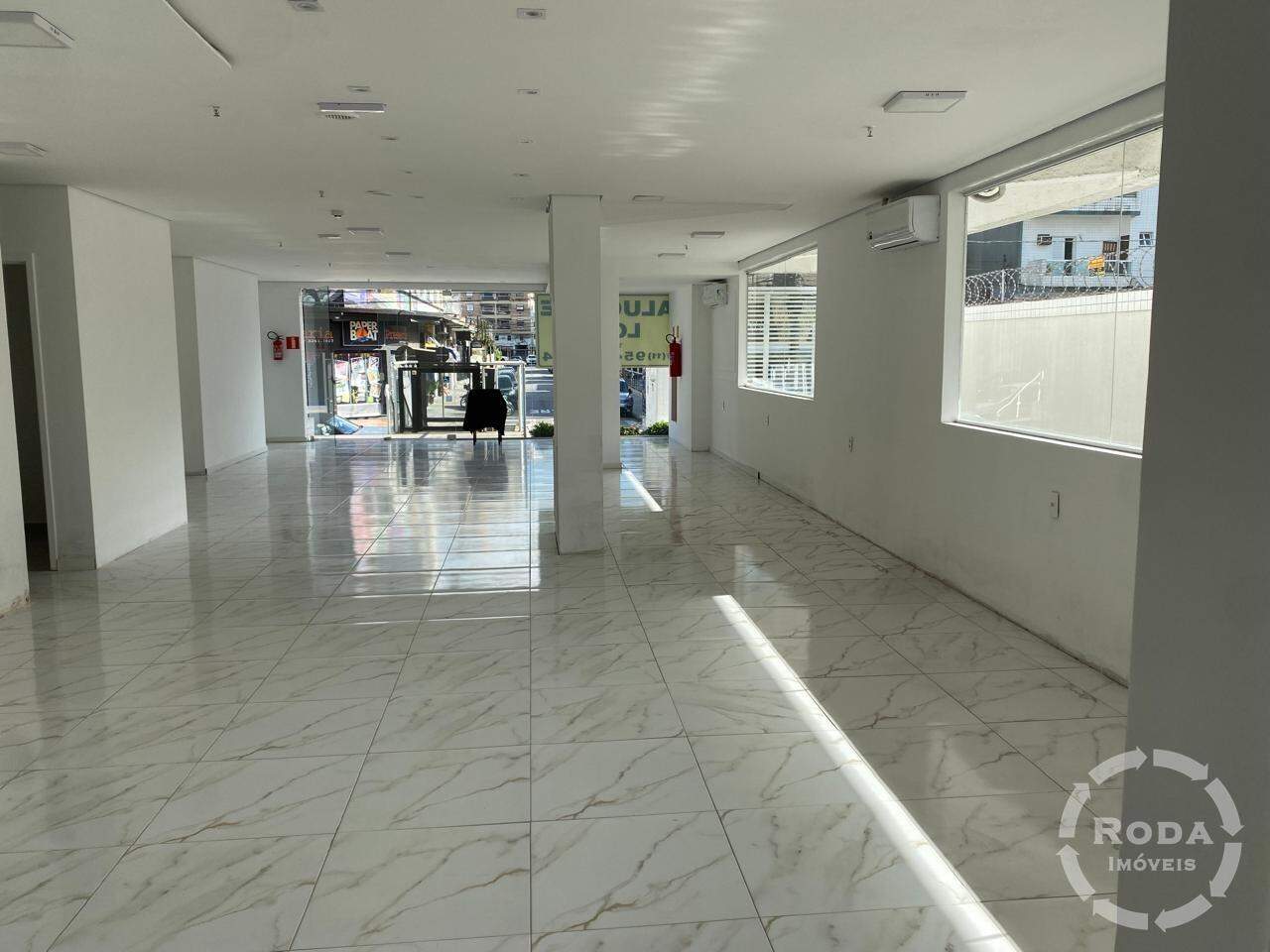 Sala para aluguel no Ponta da Praia: 