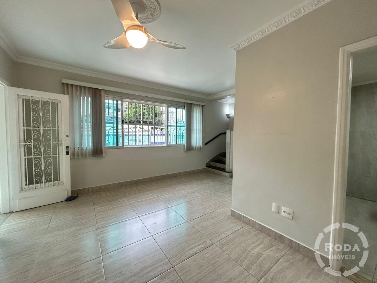 Sobrado Geminado à venda no Embaré: 