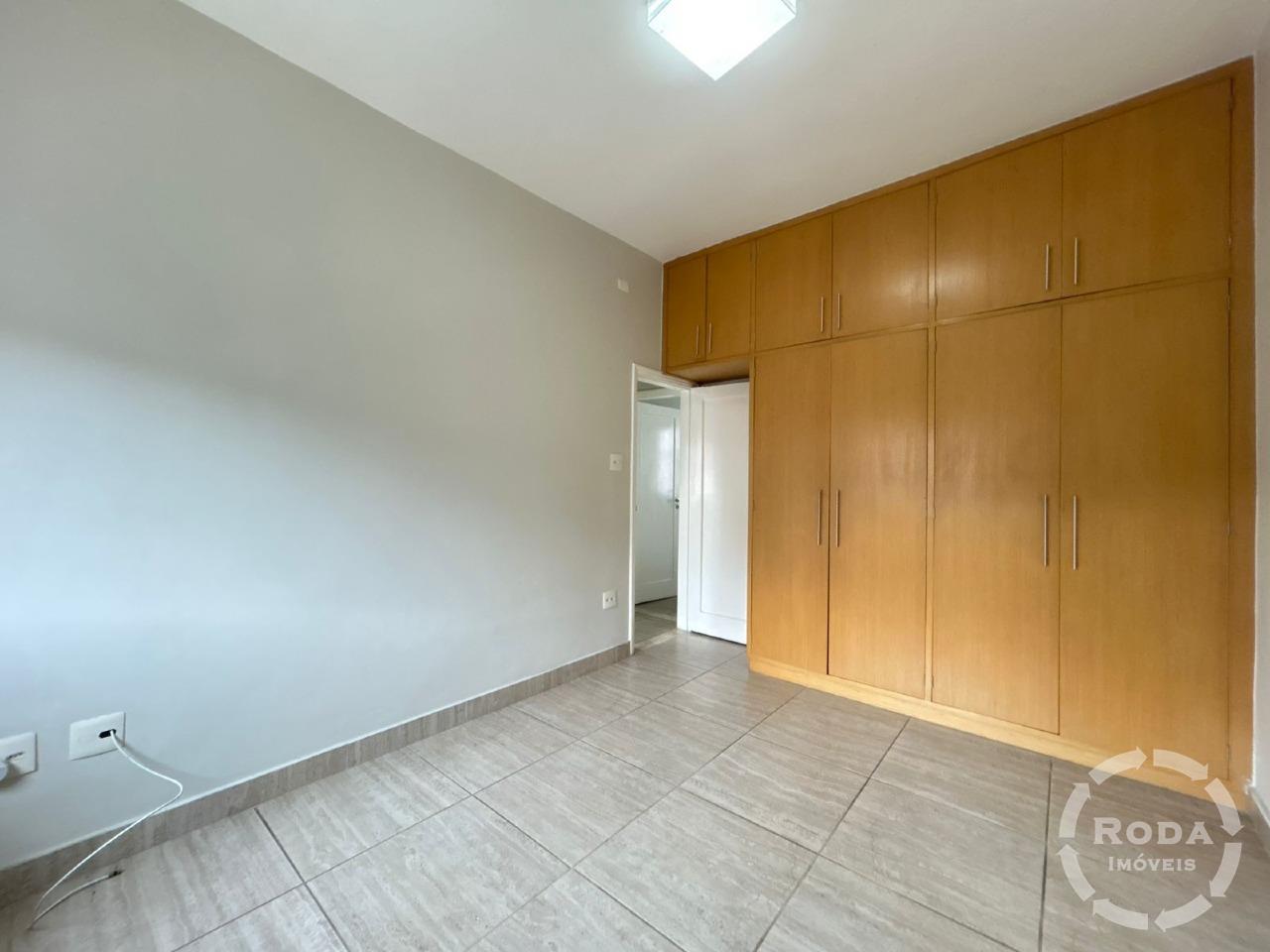 Sobrado Geminado à venda no Embaré: 