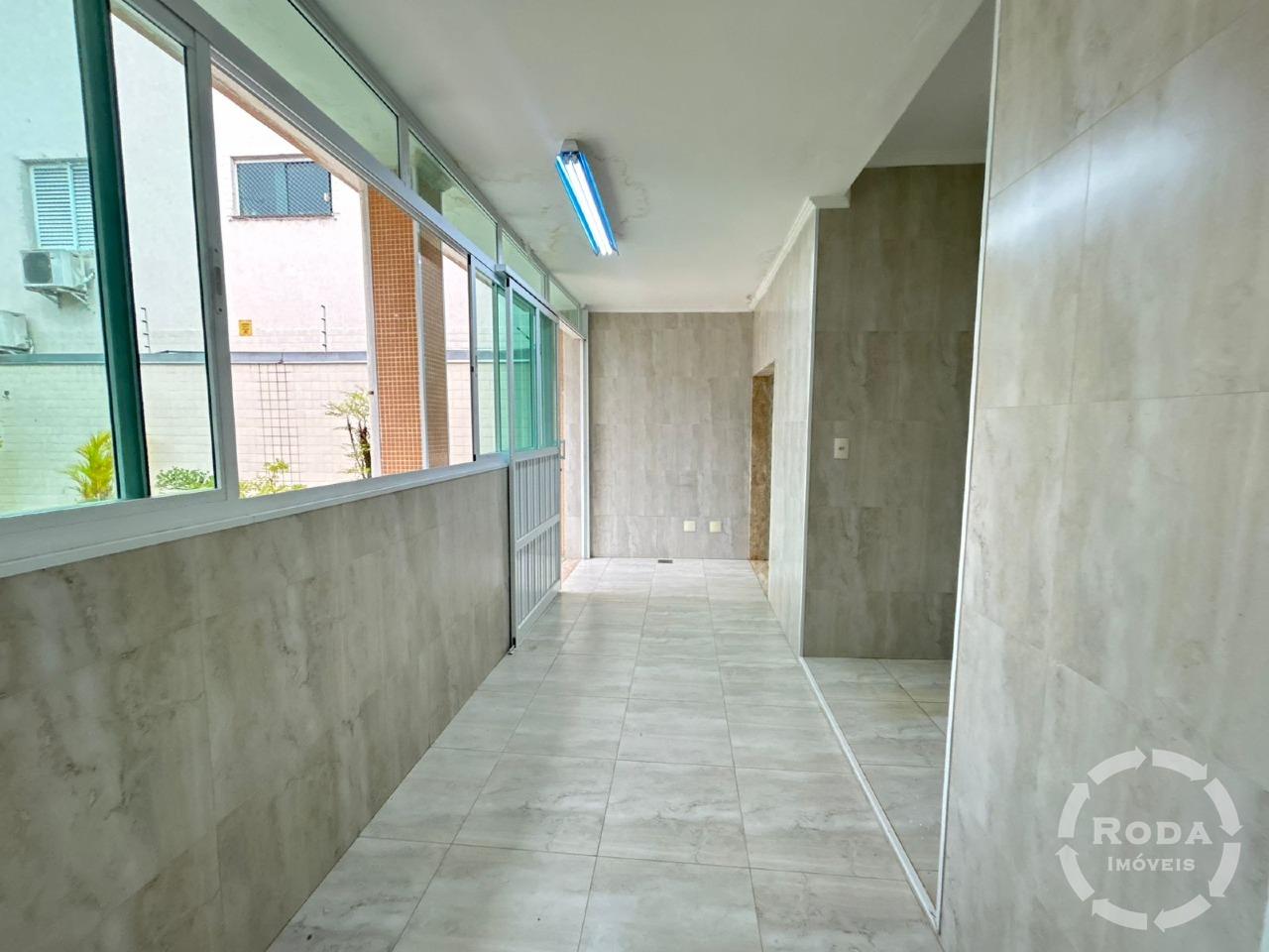 Sobrado Geminado à venda no Embaré: 