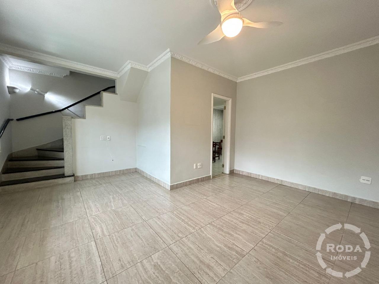 Sobrado Geminado à venda no Embaré: 