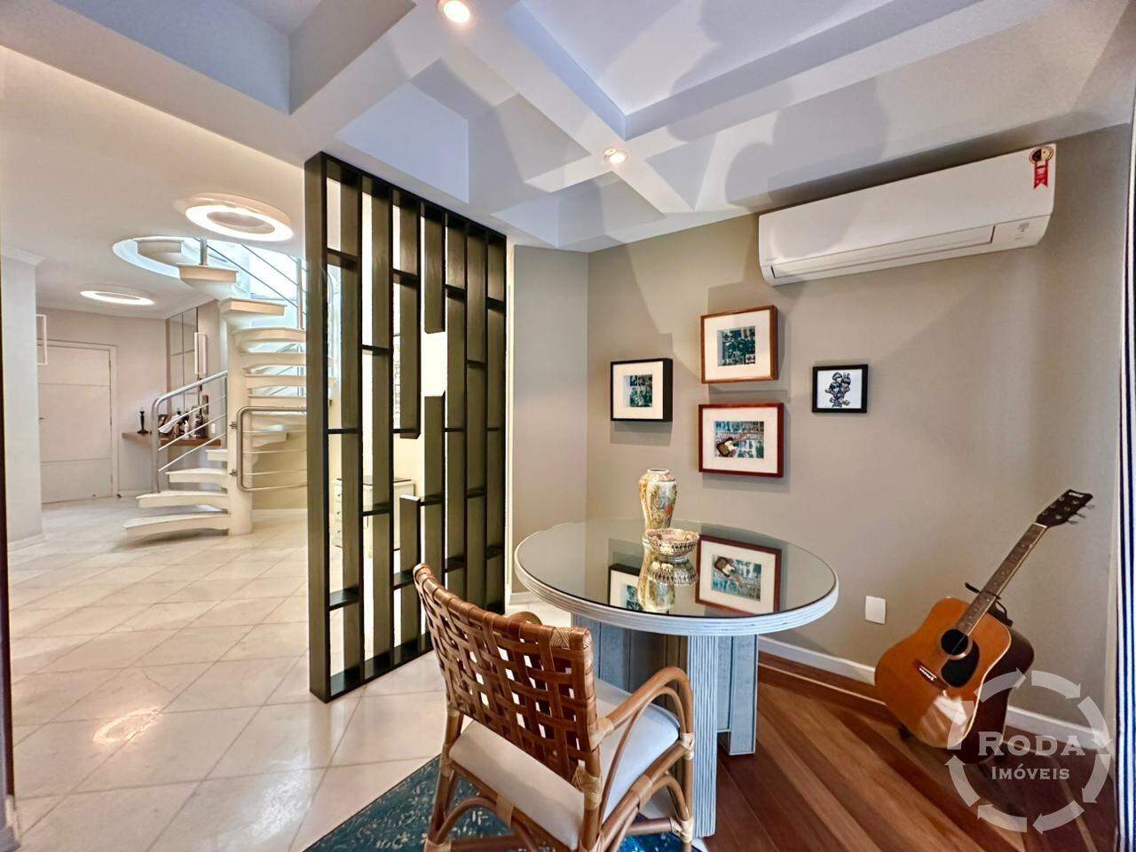 Cobertura Duplex à venda no Ponta da Praia: 