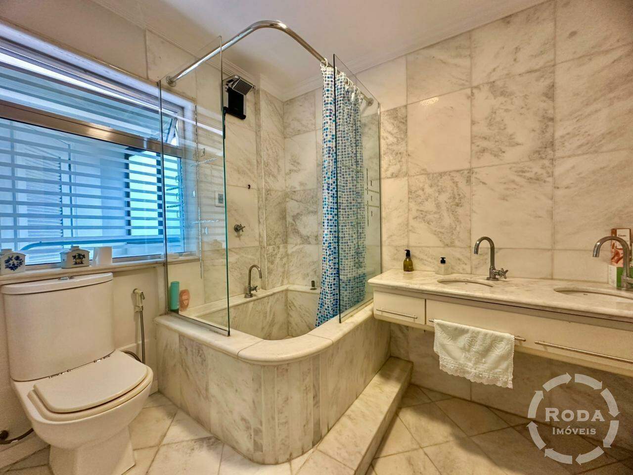 Cobertura Duplex à venda no Ponta da Praia: 