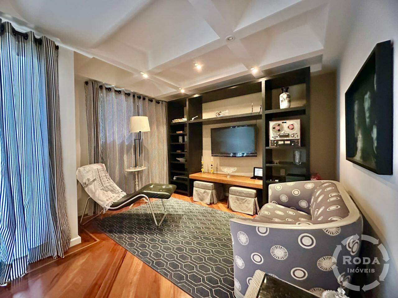 Cobertura Duplex à venda no Ponta da Praia: 