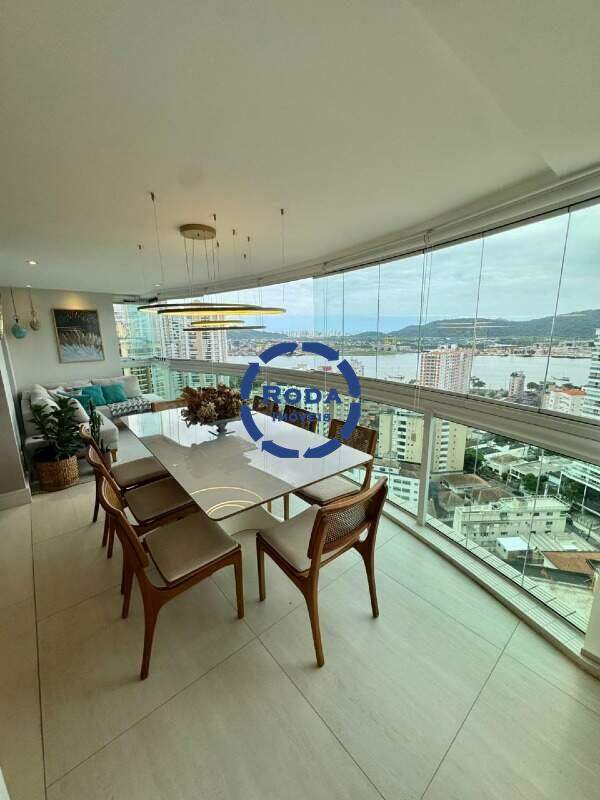 Apartamento à venda no Ponta da Praia: 