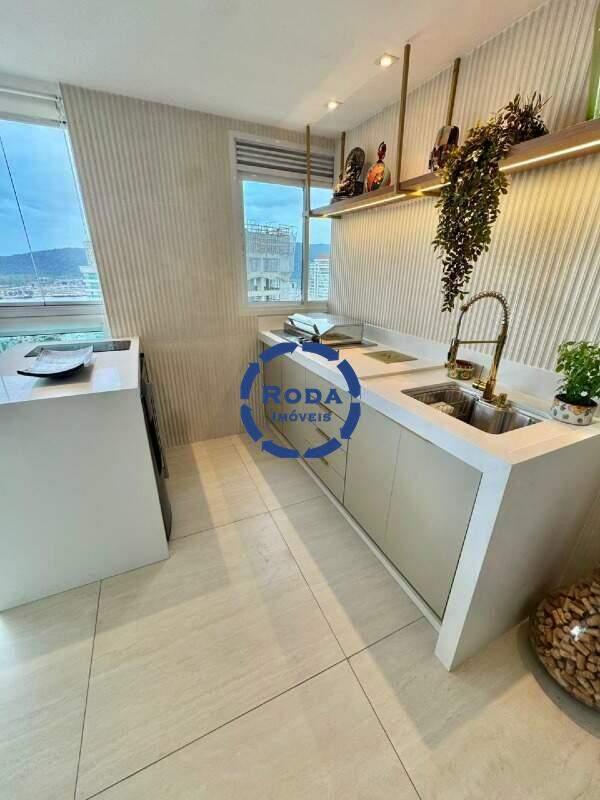 Apartamento à venda no Ponta da Praia: 