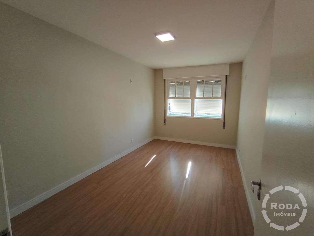 Apartamento à venda no Ponta da Praia: 