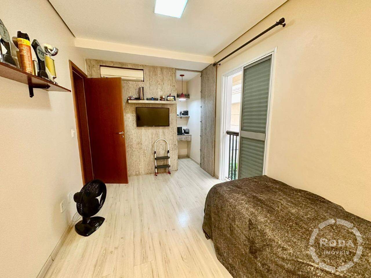 Casa de Condomínio à venda no Ponta da Praia: 