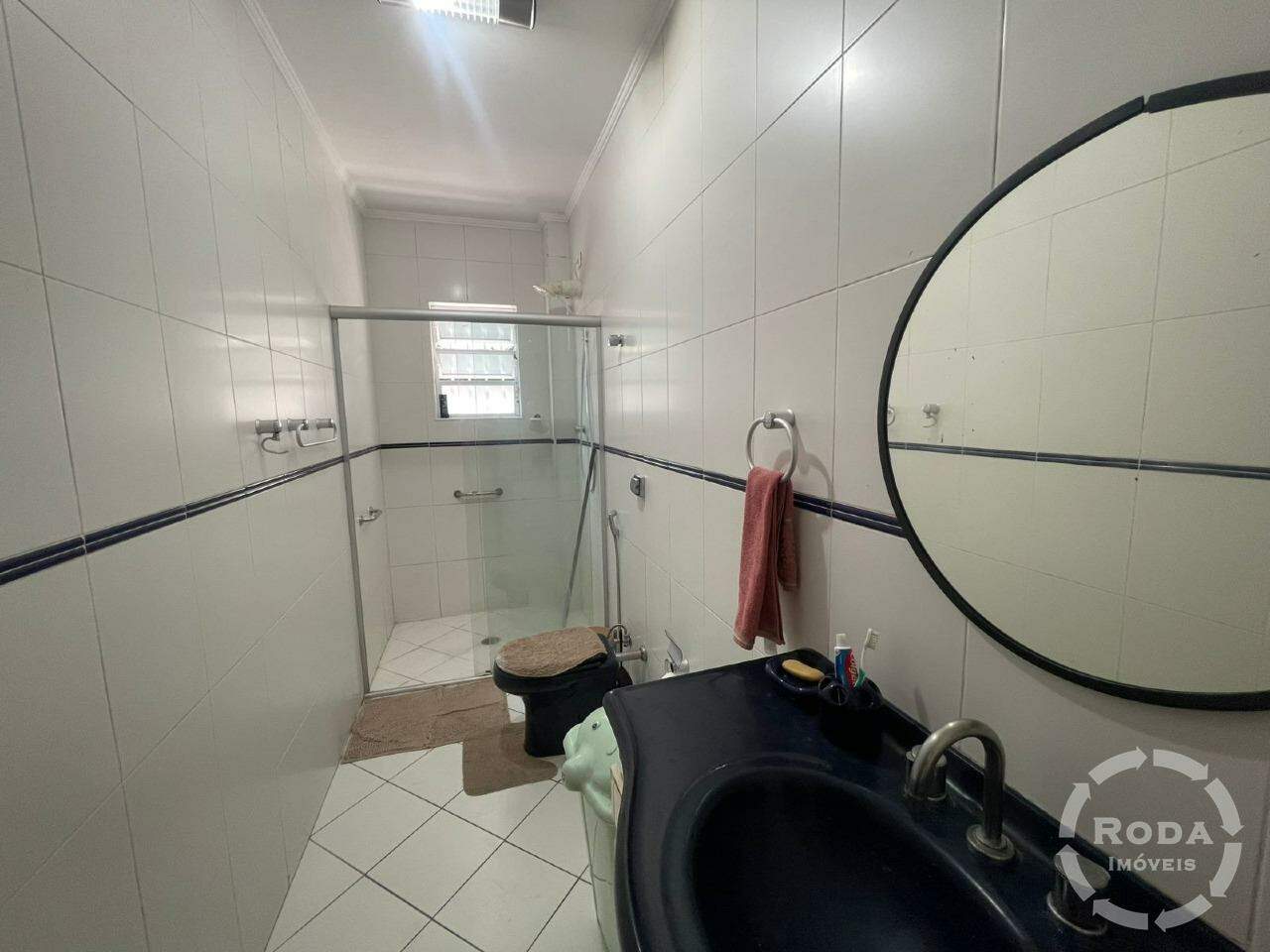 Casa Sobreposta baixa à venda no Embaré: 