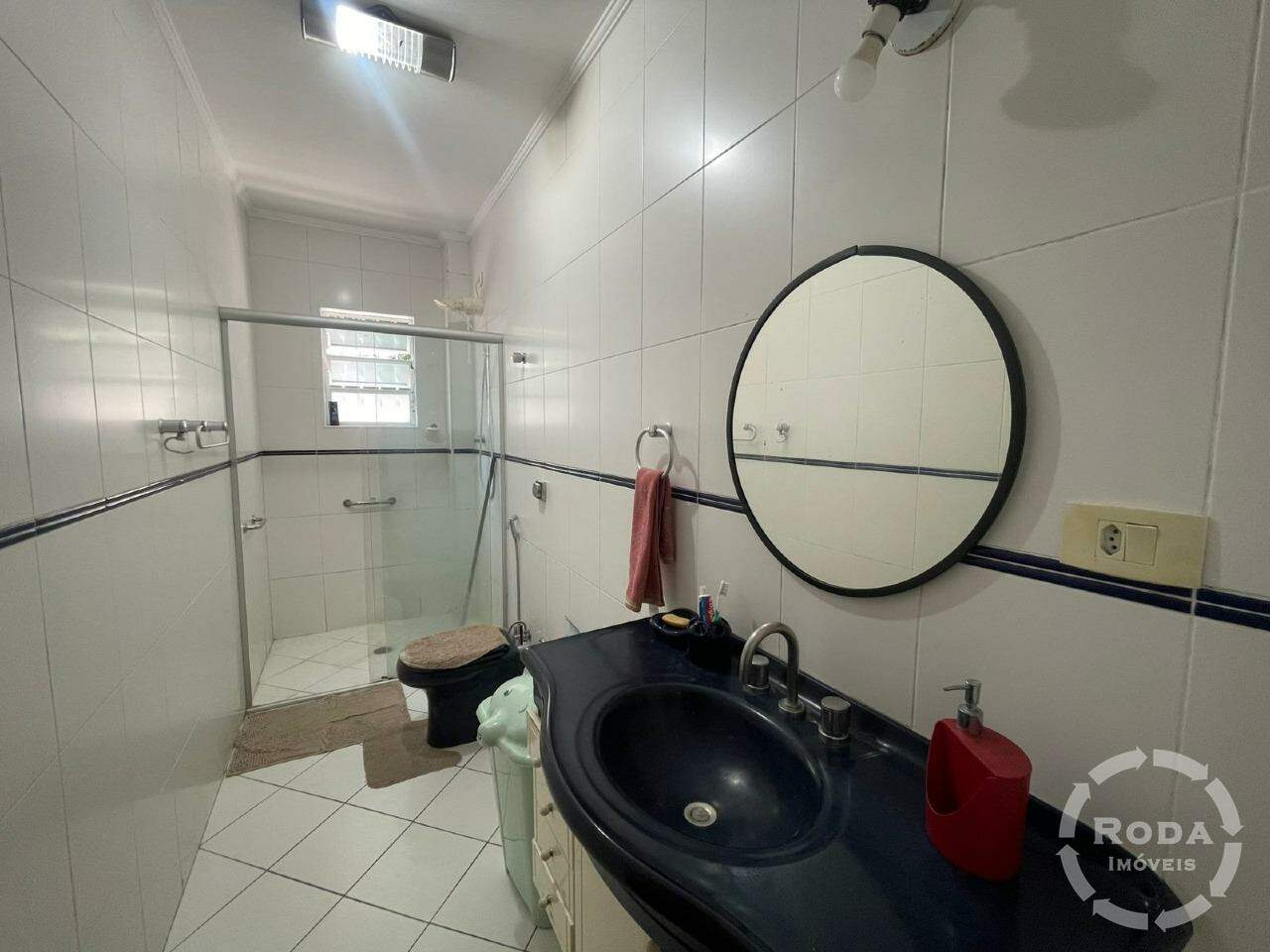 Casa Sobreposta baixa à venda no Embaré: 