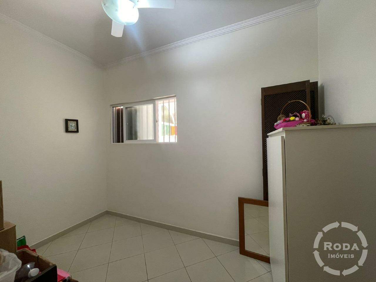Casa Sobreposta baixa à venda no Embaré: 