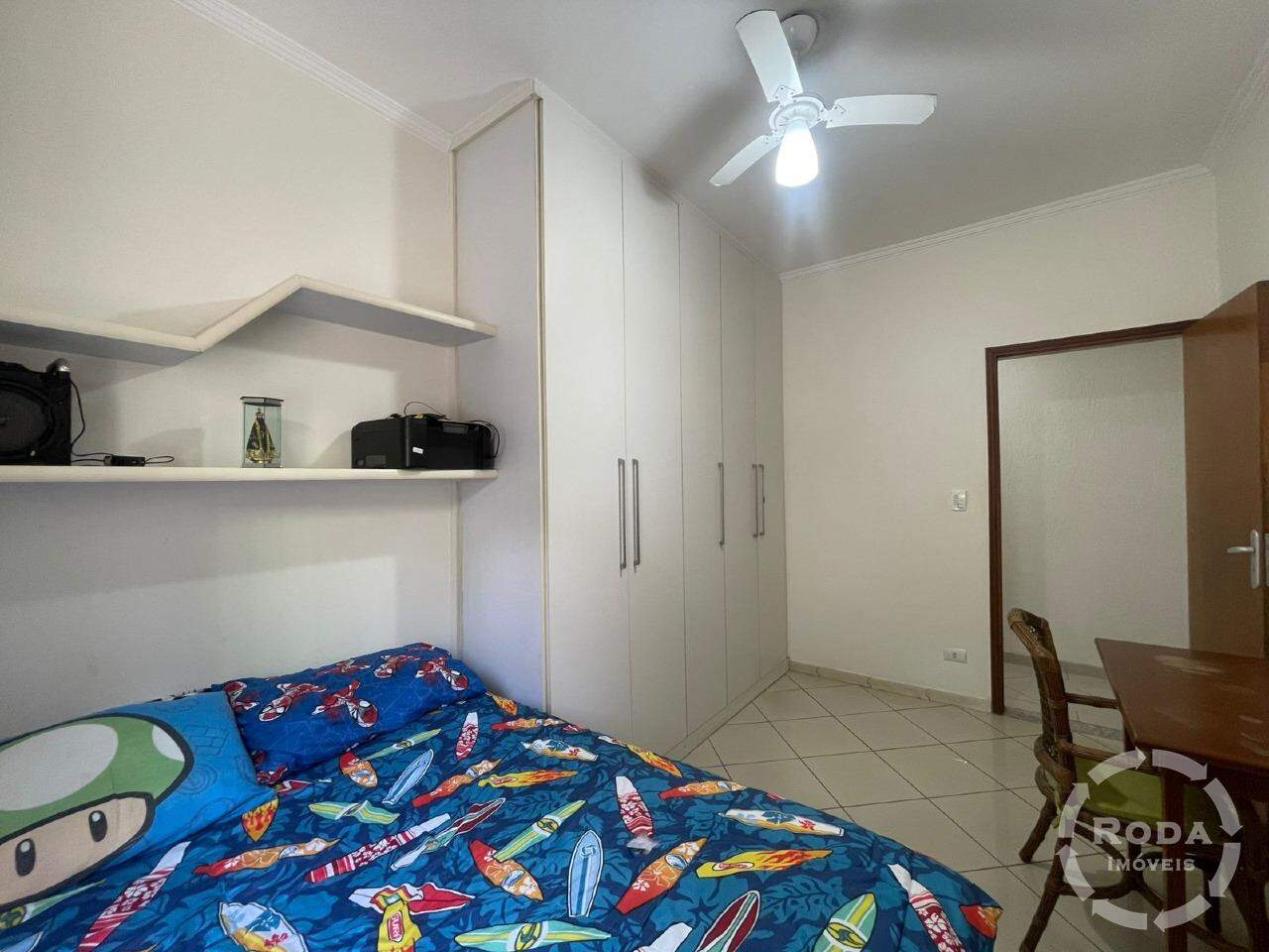 Casa Sobreposta baixa à venda no Embaré: 