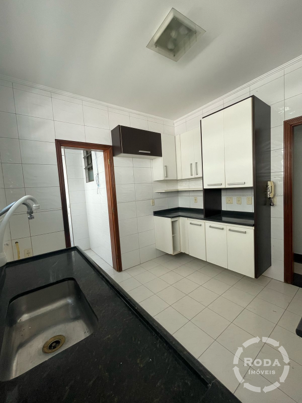 Casa Sobreposta Alta à venda no Embaré: 