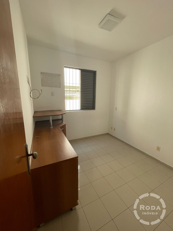 Casa Sobreposta Alta à venda no Embaré: 