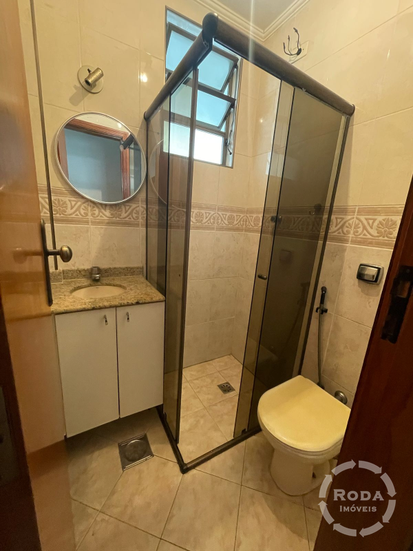 Casa Sobreposta Alta à venda no Embaré: 