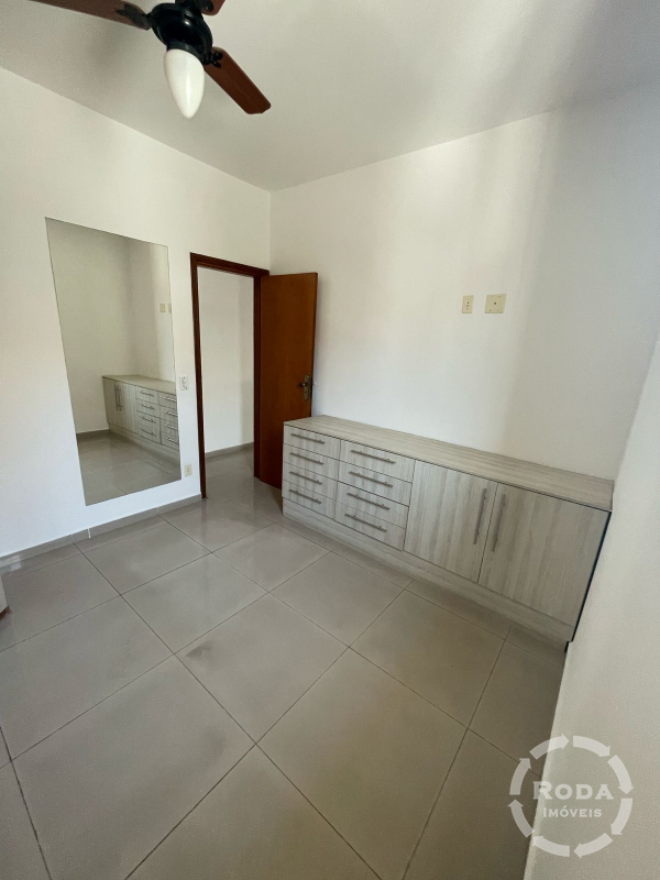 Casa Sobreposta Alta à venda no Embaré: 