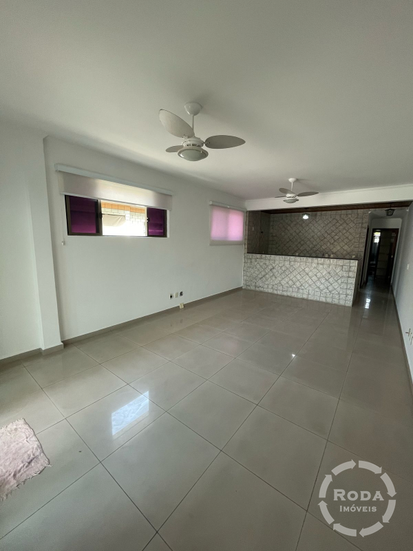 Casa Sobreposta Alta à venda no Embaré: 