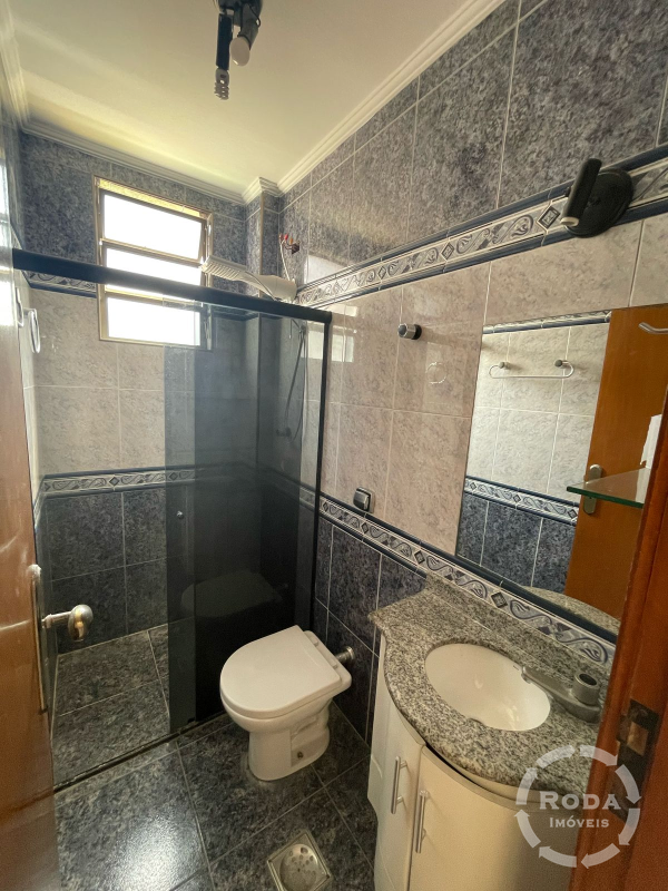 Casa Sobreposta Alta à venda no Embaré: 