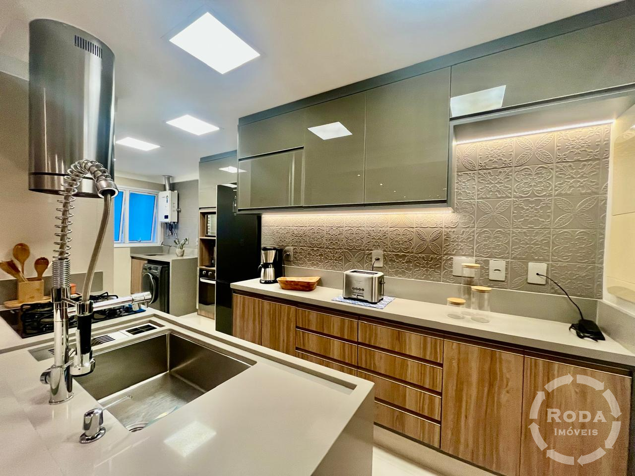 Apartamento à venda no Ponta da Praia: 