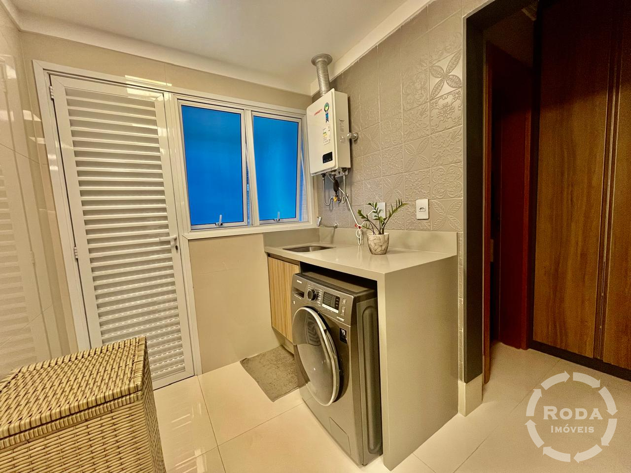 Apartamento à venda no Ponta da Praia: 