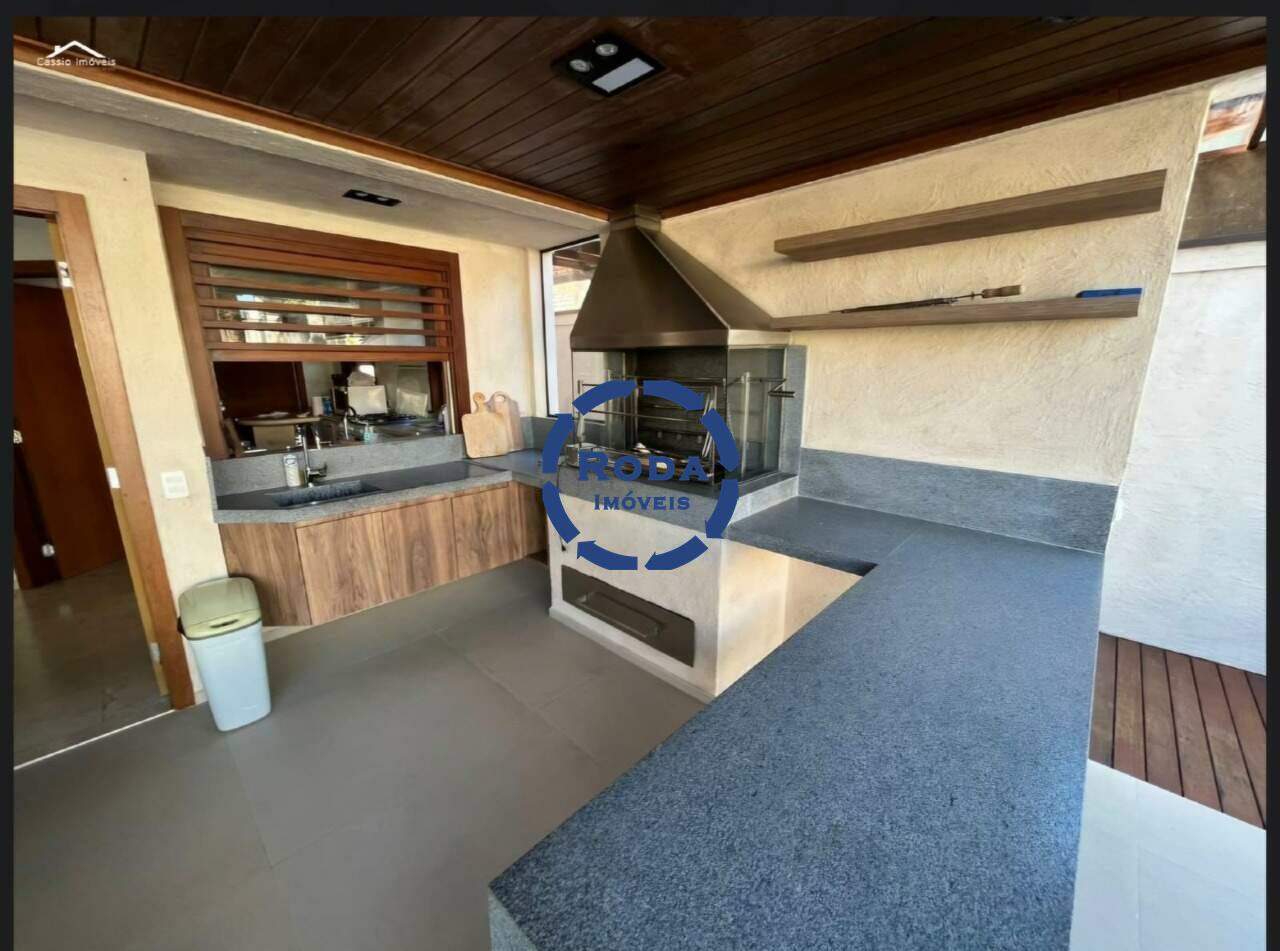 Casa de Condomínio à venda no Jardim Acapulco: