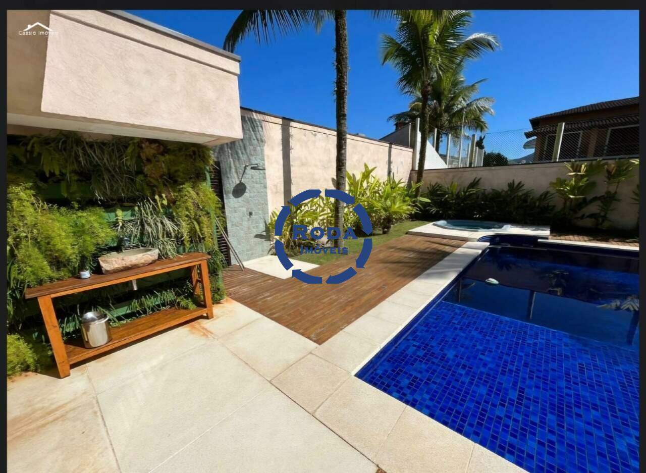 Casa de Condomínio à venda no Jardim Acapulco: 