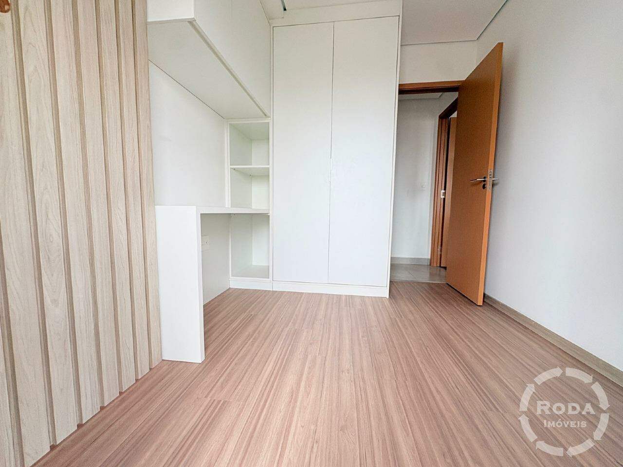 Apartamento à venda no Ponta da Praia: 