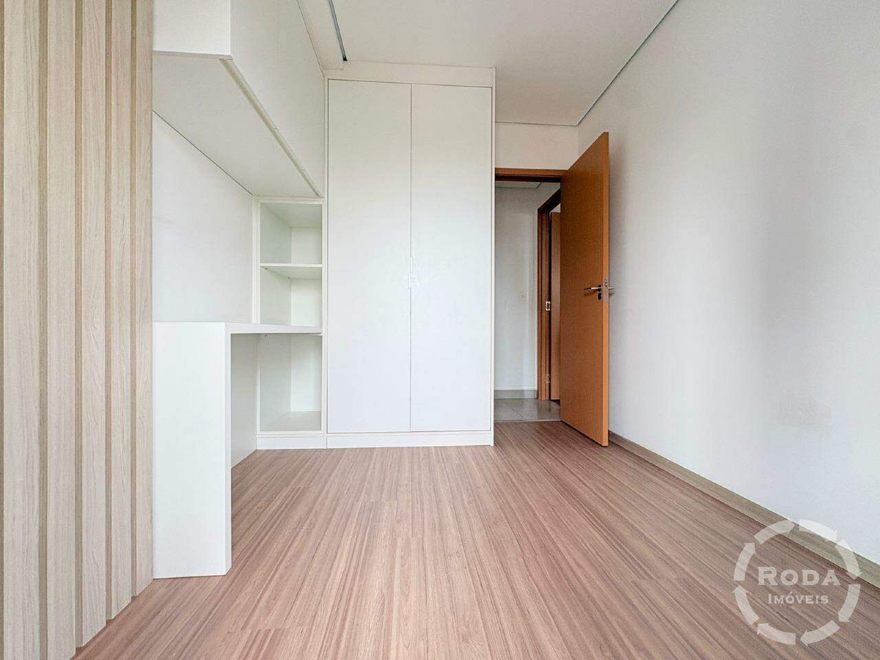 Apartamento à venda no Ponta da Praia: 