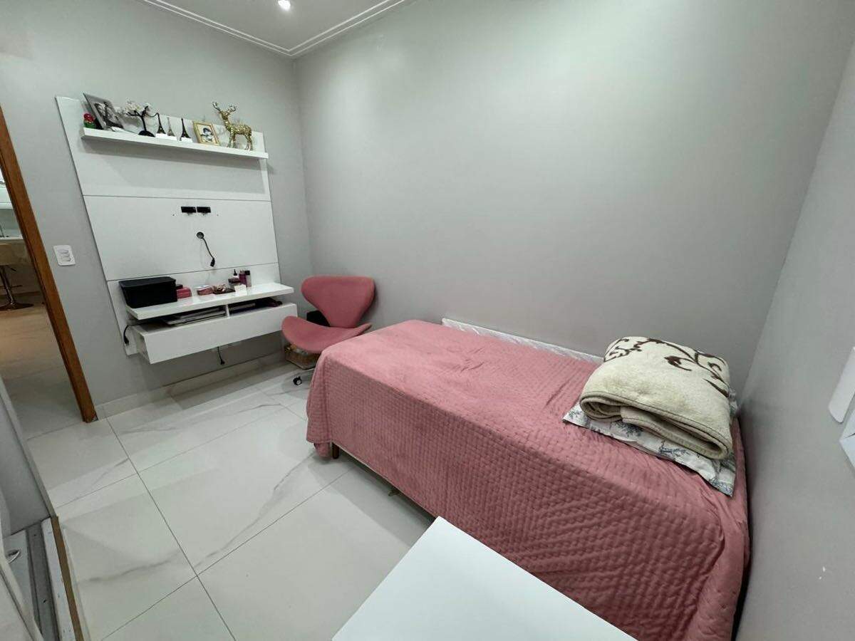 Apartamento à venda no Ponta da Praia: 