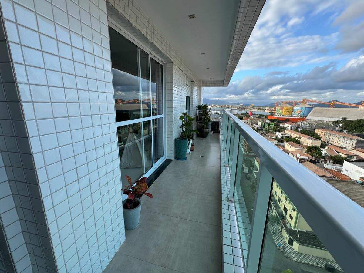 Apartamento à venda no Ponta da Praia: 