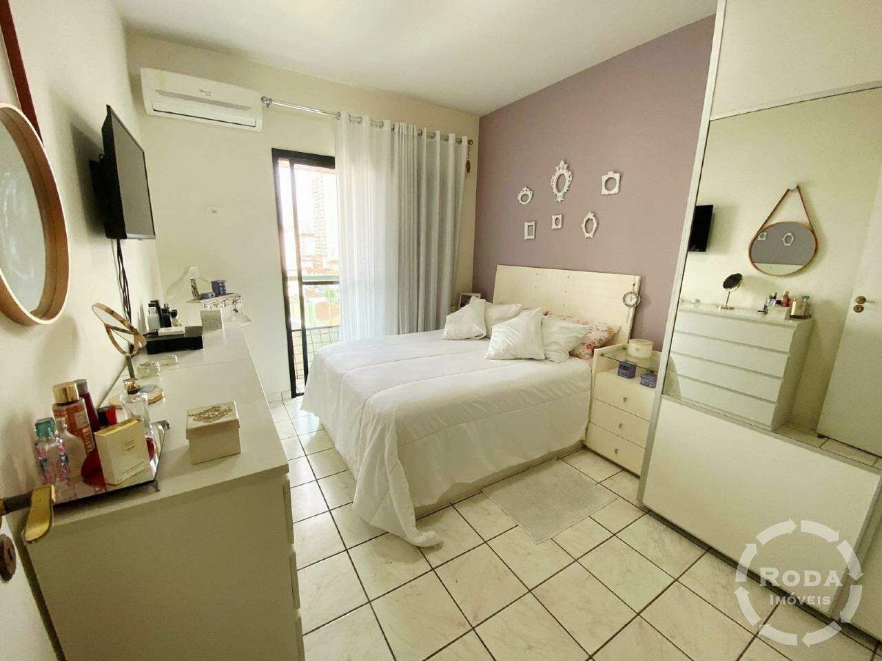 Apartamento à venda no Campo Grande: DORMITÓRIO 1-SUÍTE