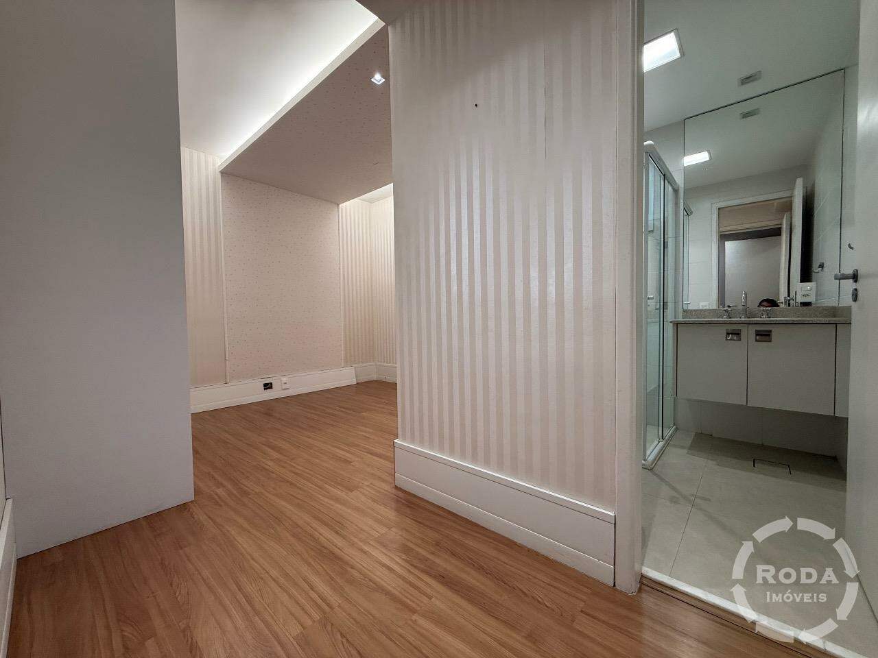 Apartamento à venda no Ponta da Praia: 
