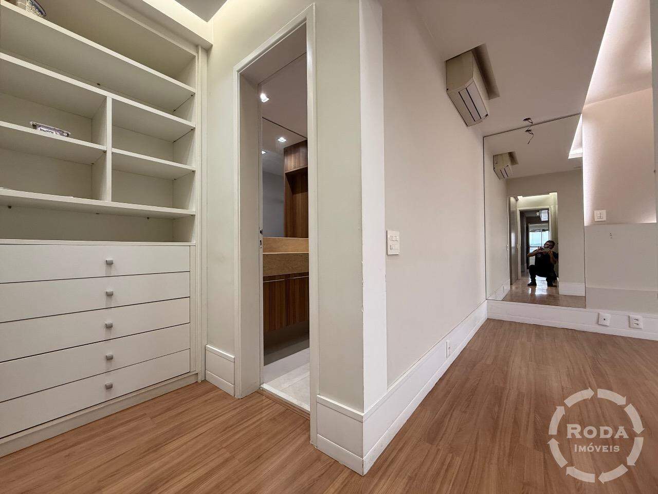Apartamento à venda no Ponta da Praia: 