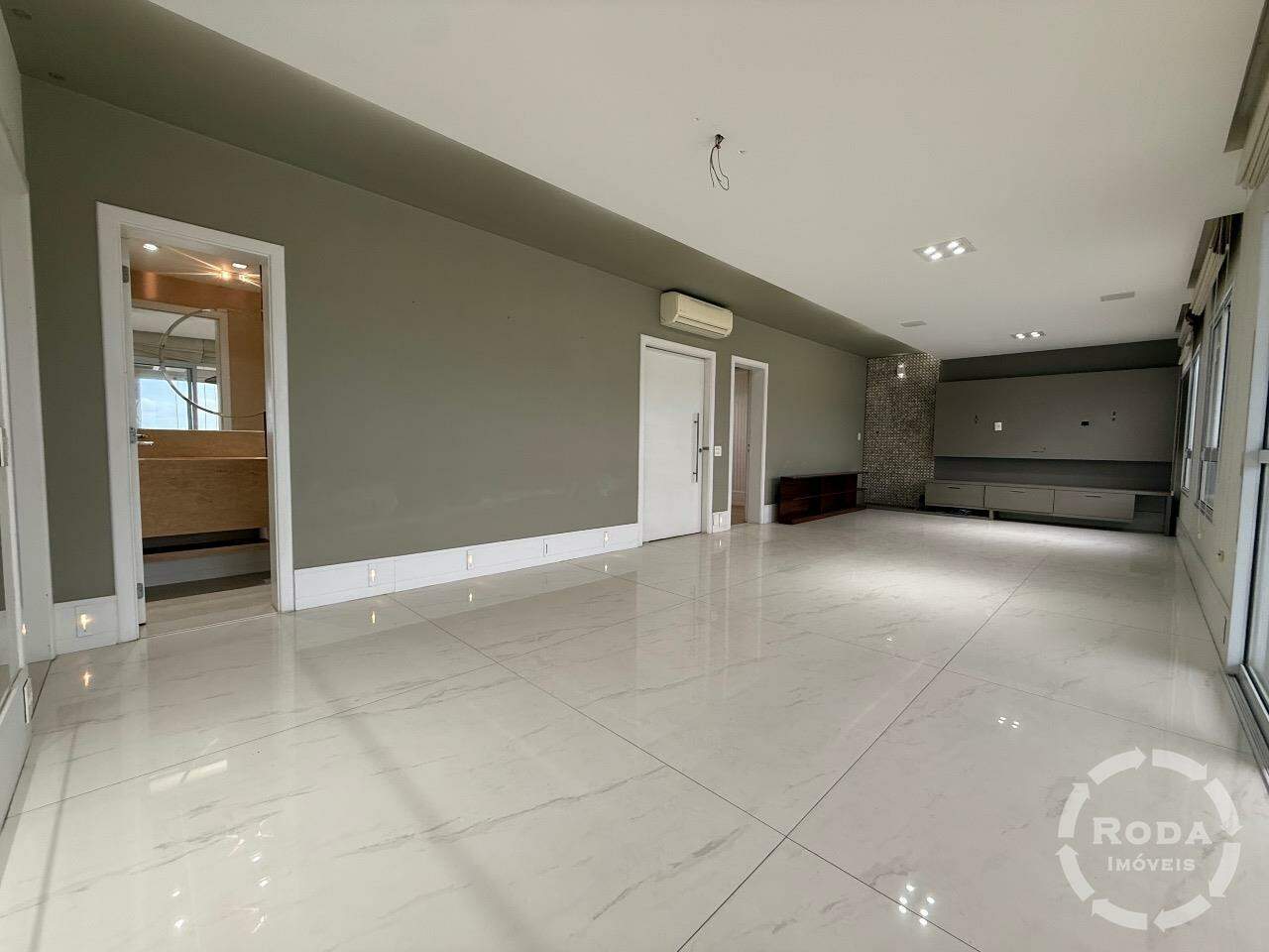 Apartamento à venda no Ponta da Praia: 