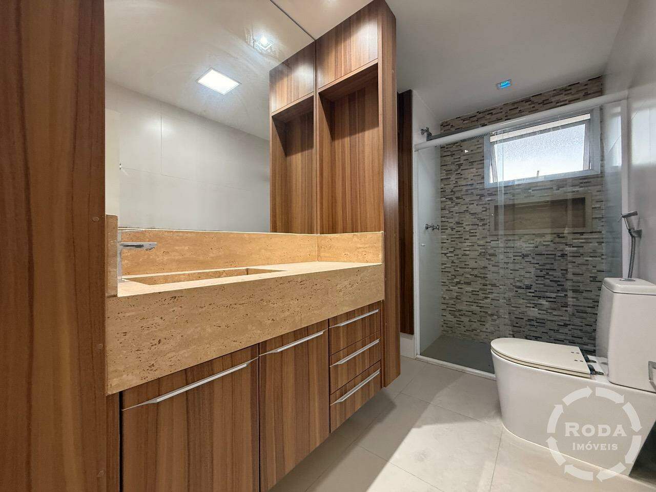 Apartamento à venda no Ponta da Praia: 