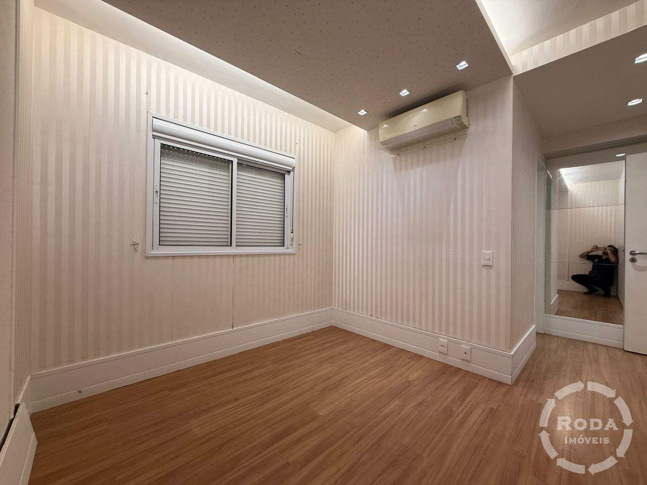 Apartamento à venda no Ponta da Praia: 