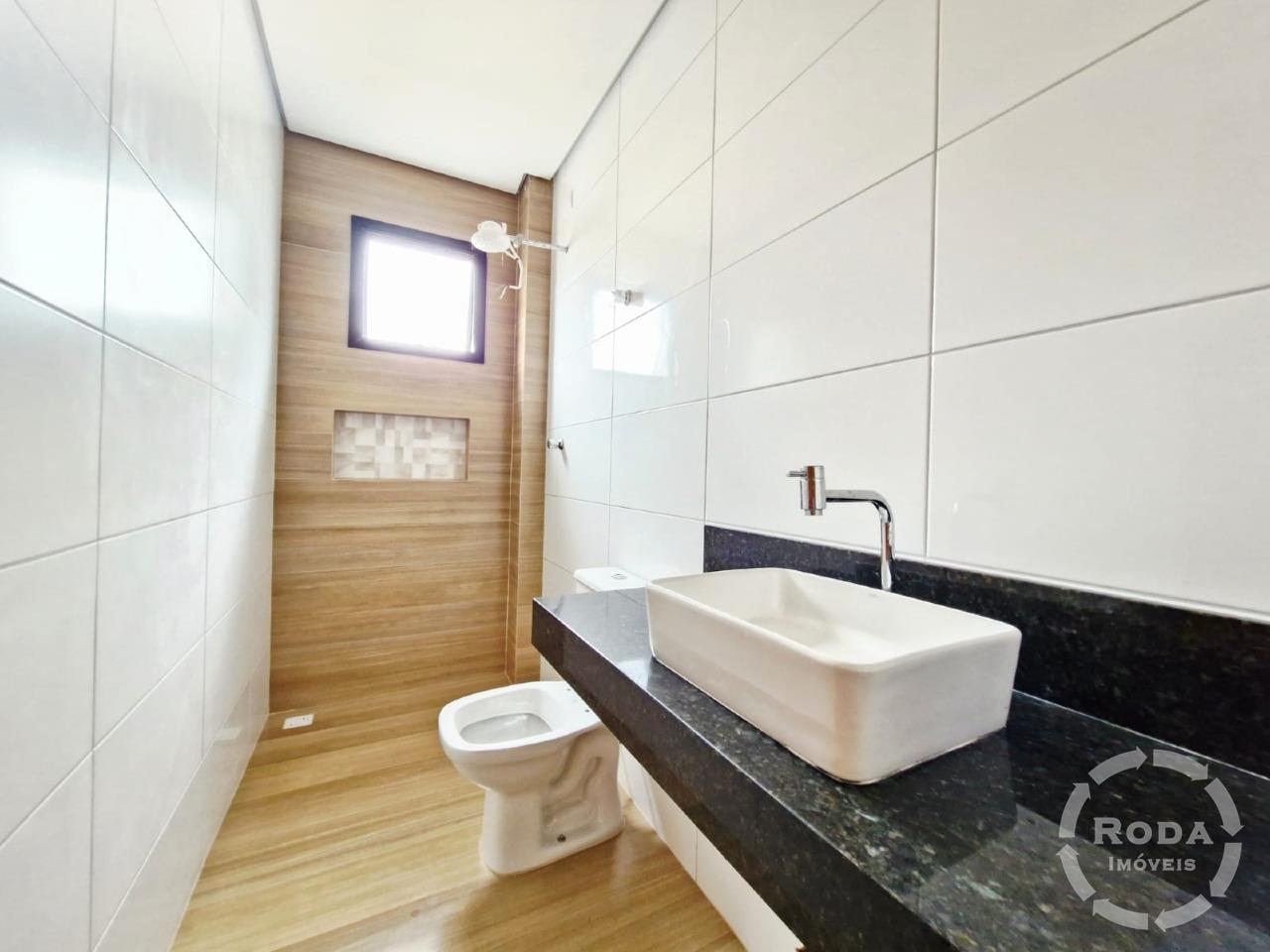 Casa Sobreposta Alta à venda no Vila Belmiro: BANHEIRO SOCIAL