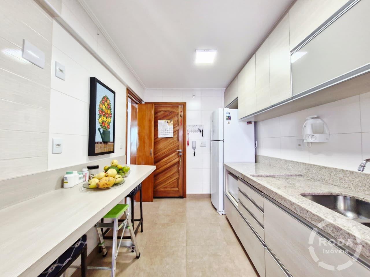 Apartamento à venda no Ponta da Praia: COZINHA