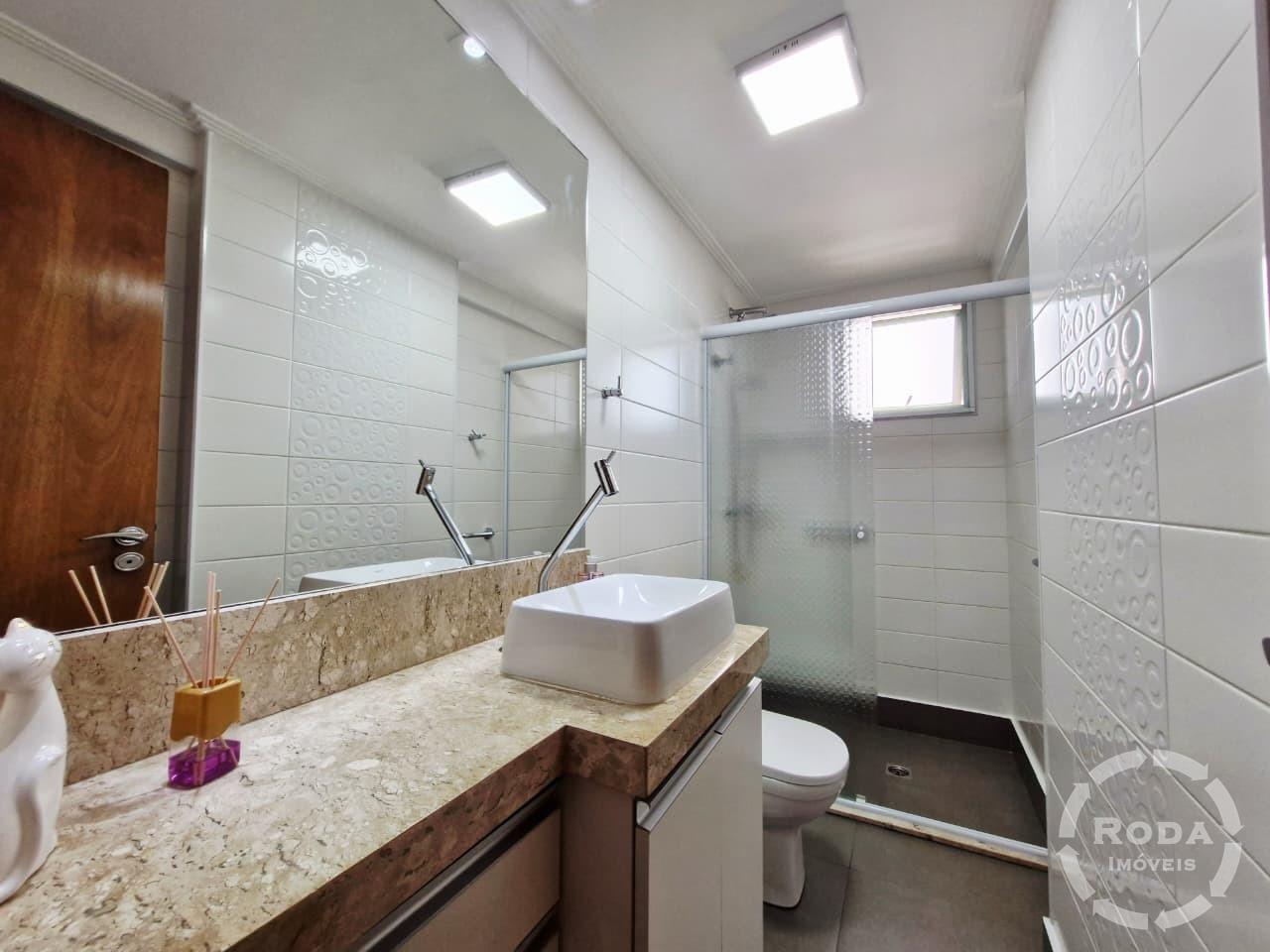 Apartamento à venda no Ponta da Praia: BANHEIRO SOCIAL