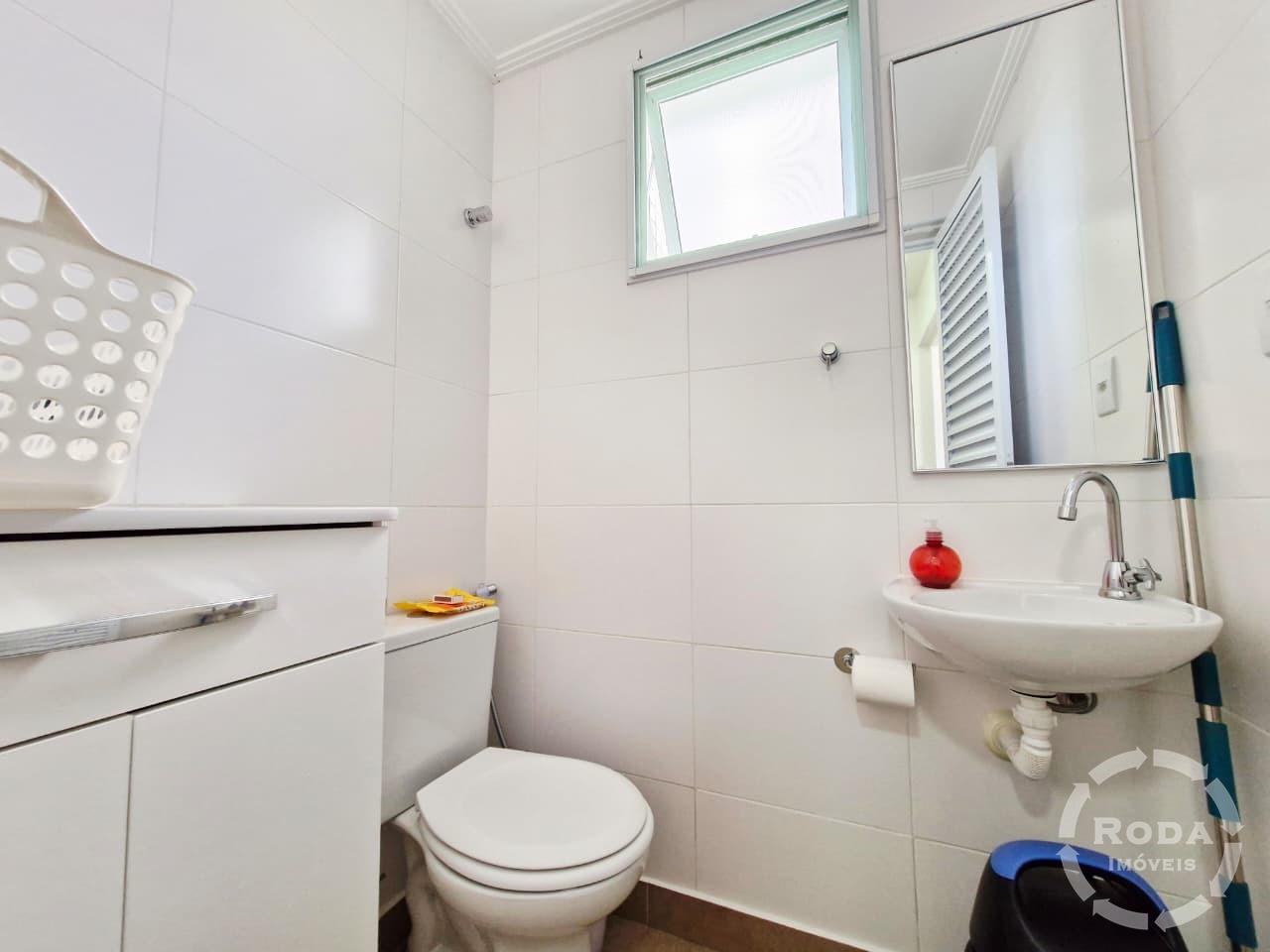 Apartamento à venda no Ponta da Praia: WC DE SERVIÇO