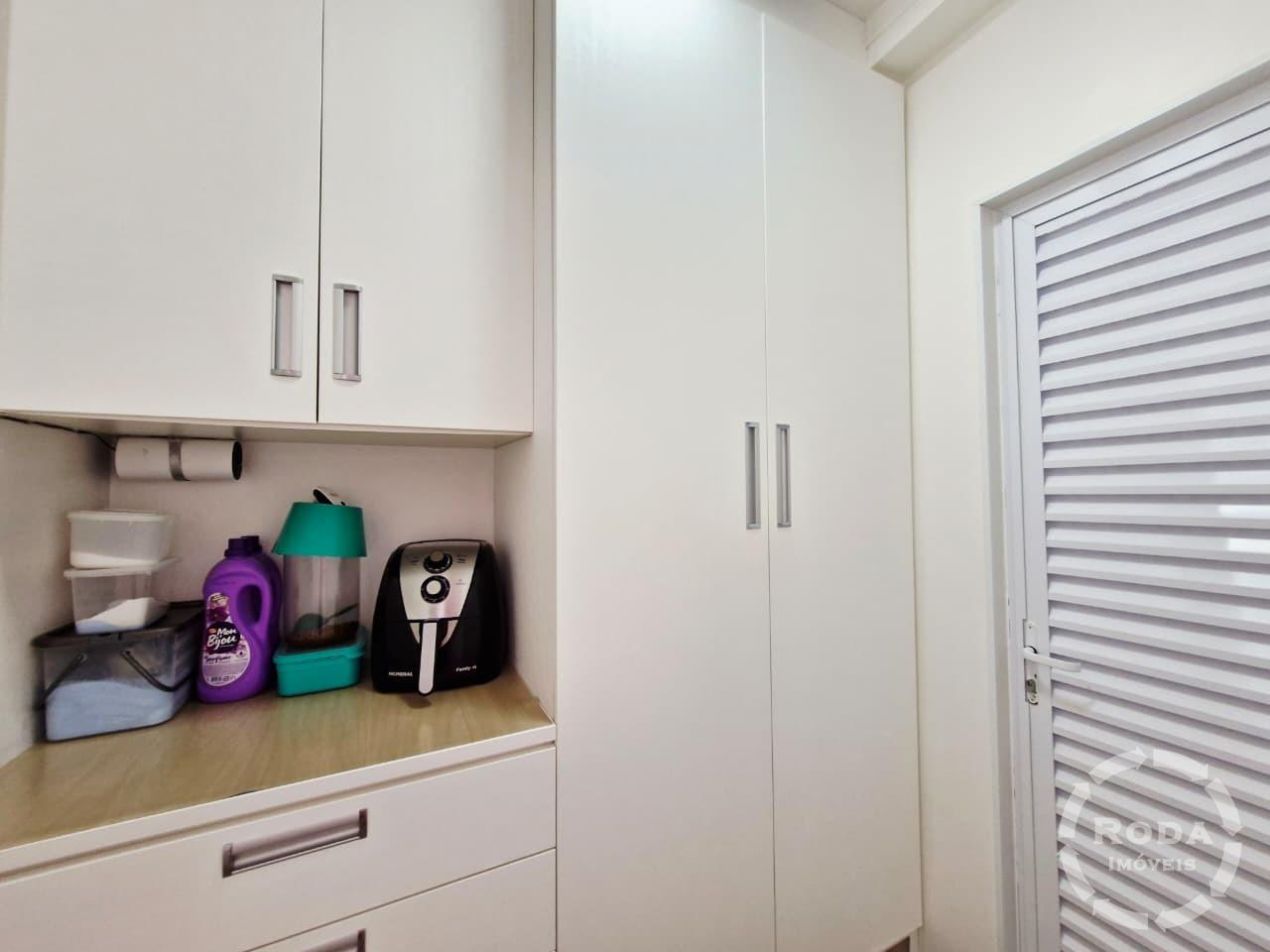 Apartamento à venda no Ponta da Praia: DEPENDÊNCIA