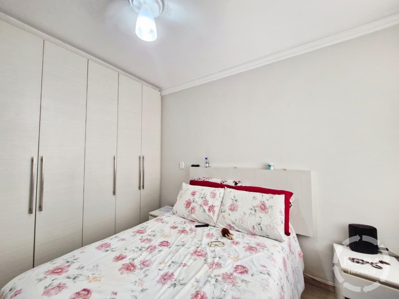 Apartamento à venda no Ponta da Praia: DORMITÓRIO 1-SUÍTE