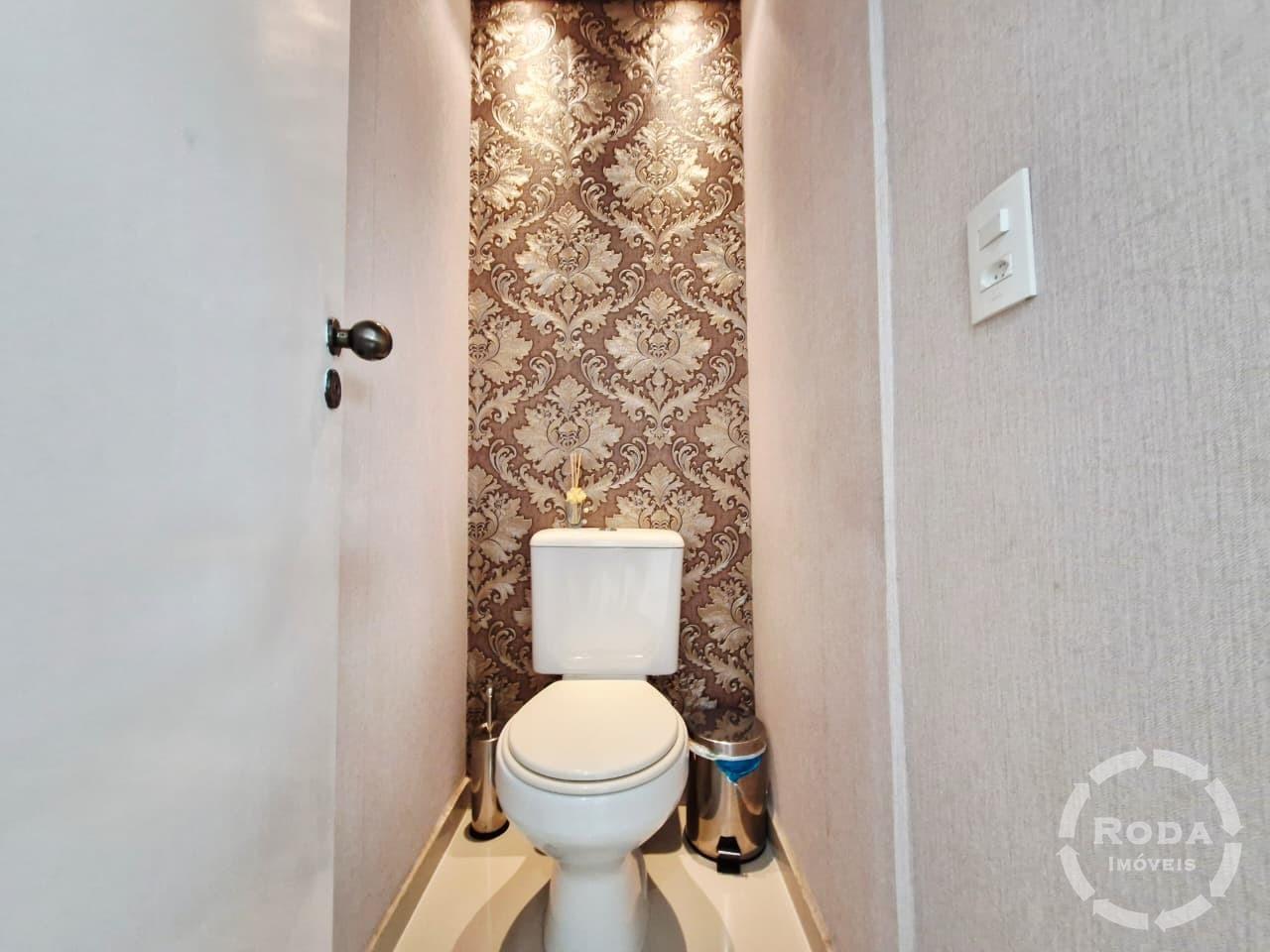 Apartamento à venda no Ponta da Praia: LAVABO