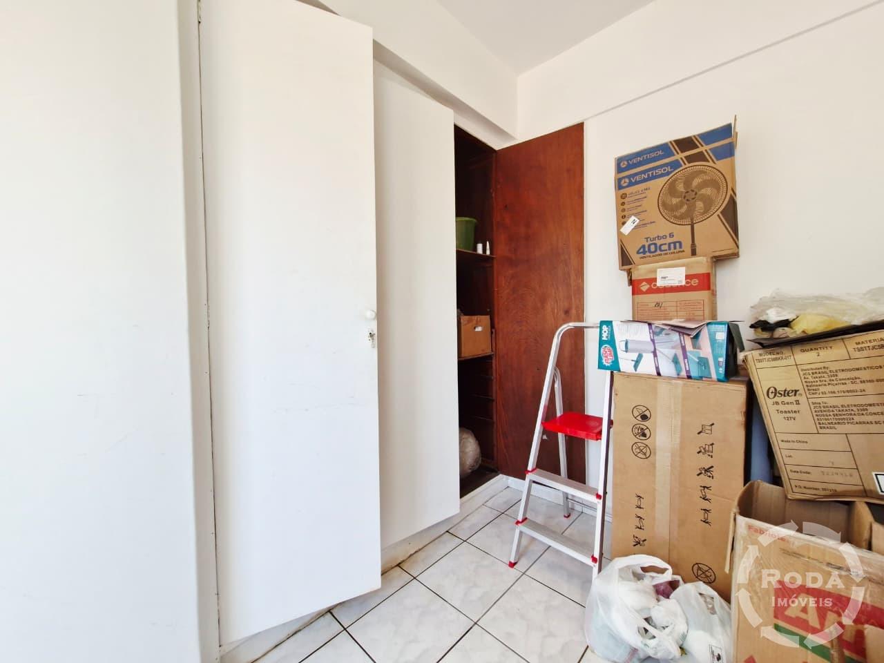 Apartamento à venda no Pompéia: DEPENDÊNCIA