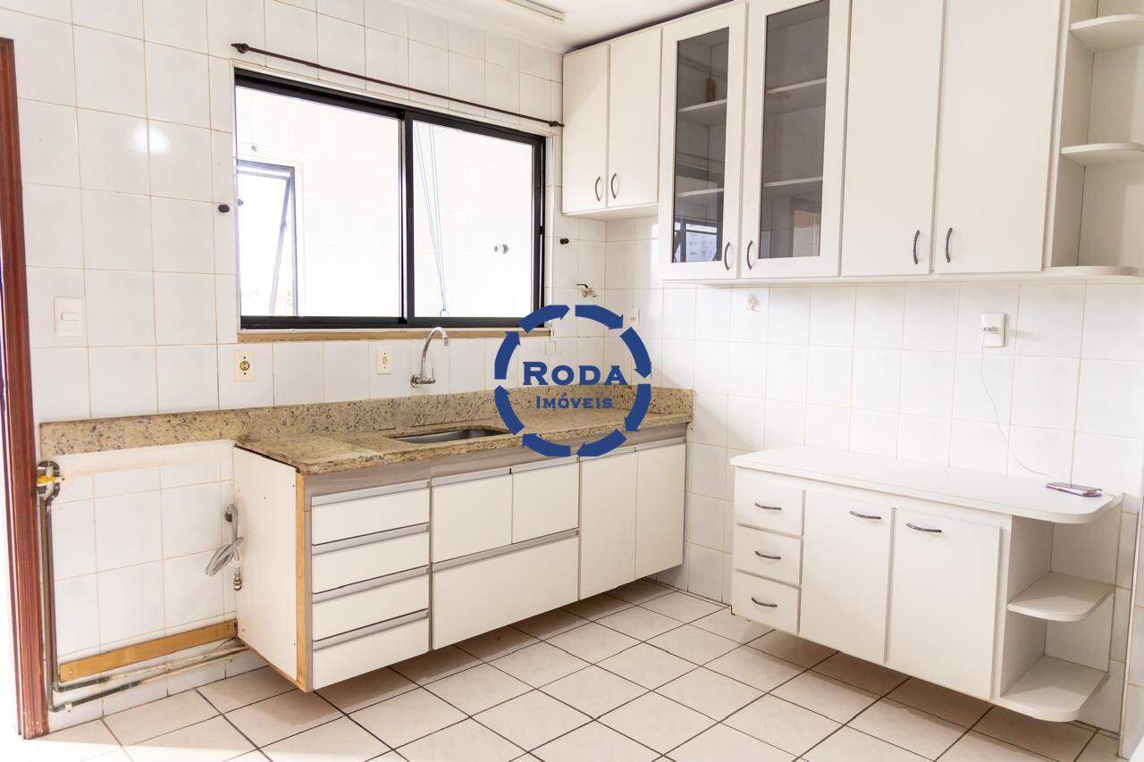 Apartamento à venda no Ponta da Praia: 