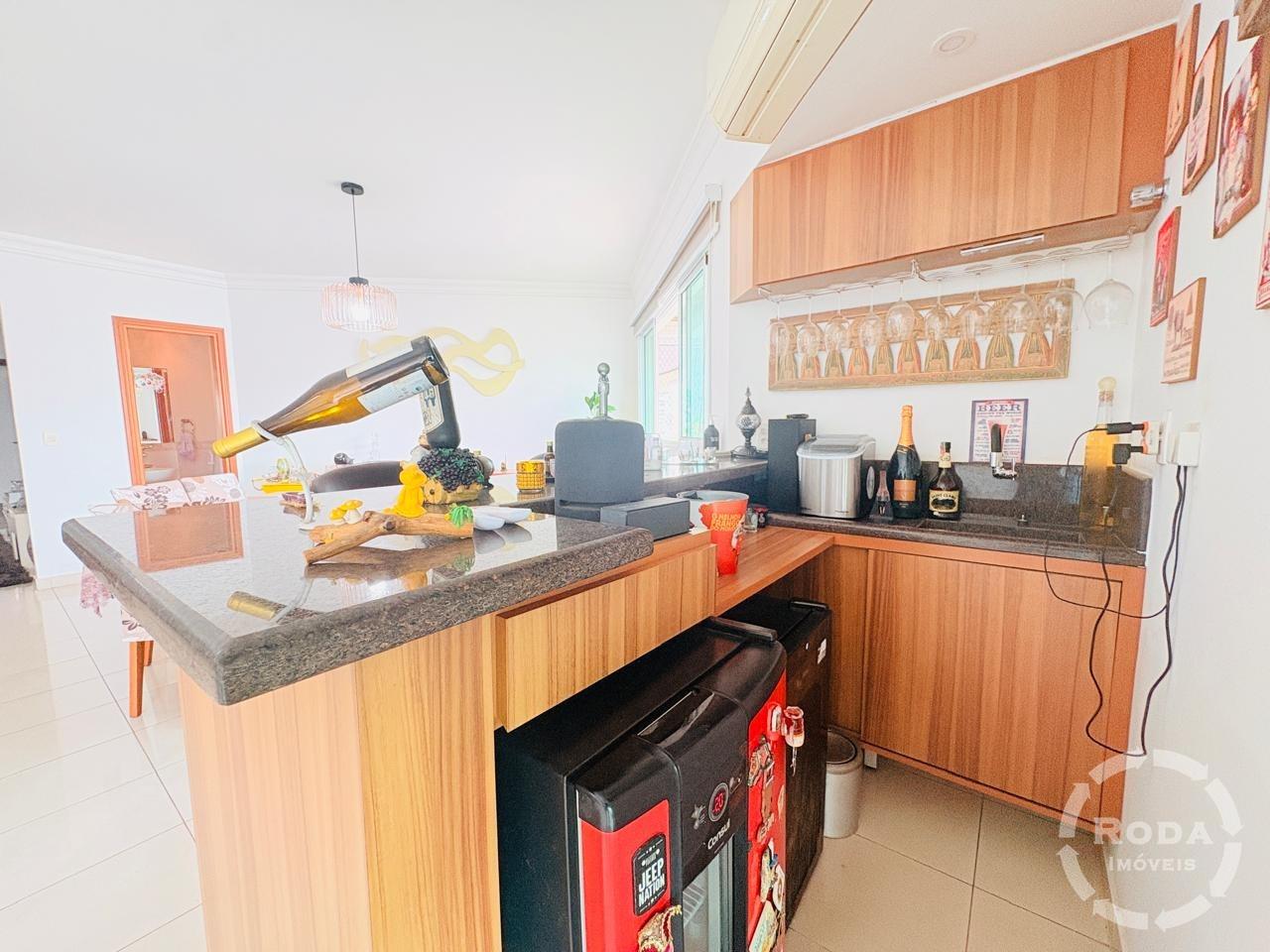 Apartamento à venda no Ponta da Praia: 